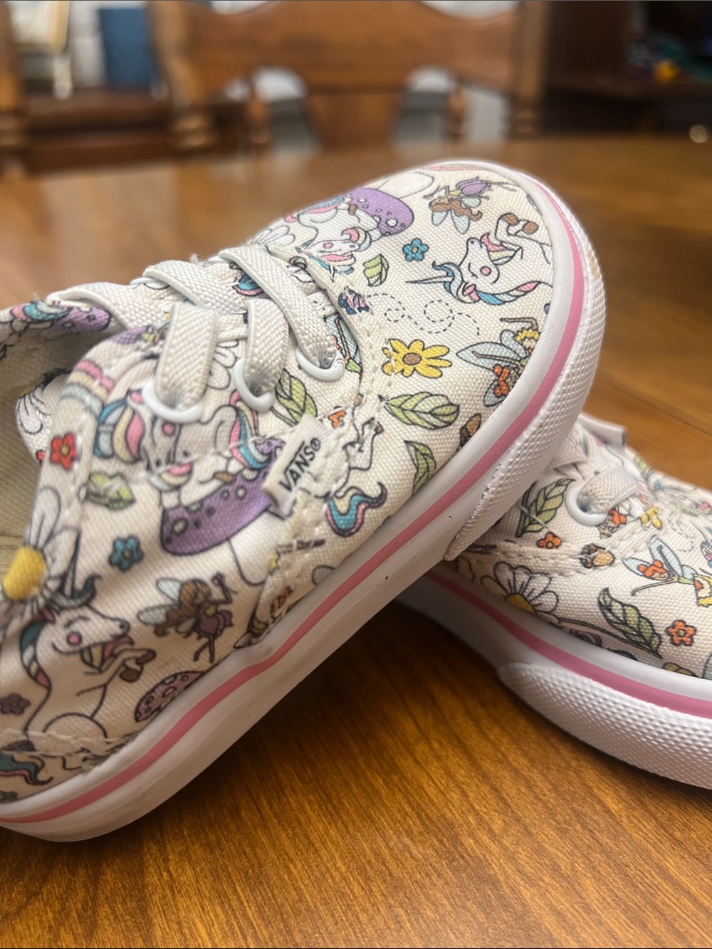 Vans Toddler size 5 Unicorn & Floral Canvas Sneakers in Cream and Pink like new